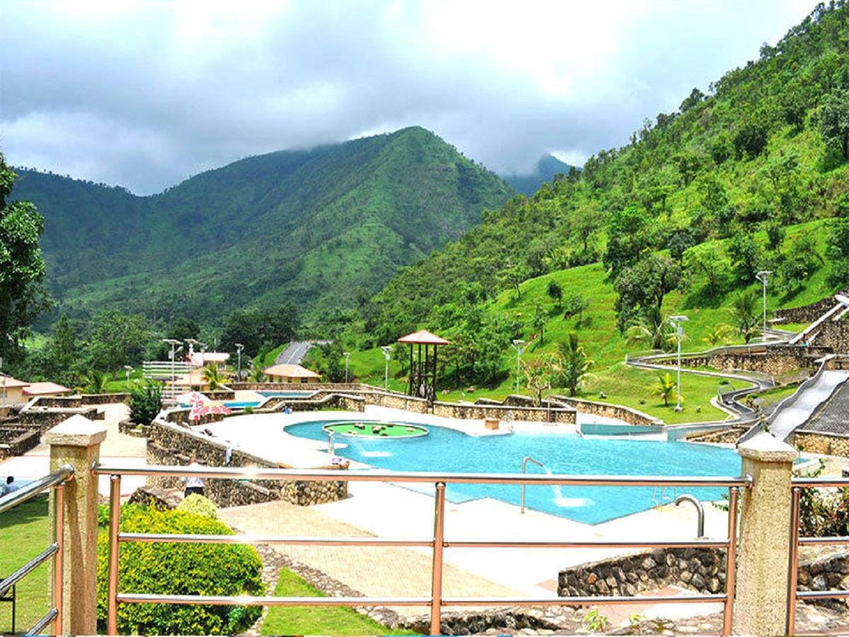 Tinapa Lakeside Hotel Calabar Exterior photo