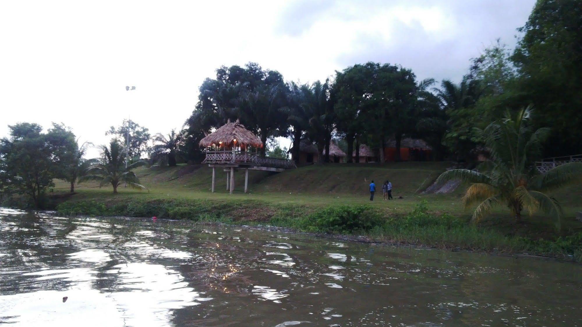 Tinapa Lakeside Hotel Calabar Exterior photo